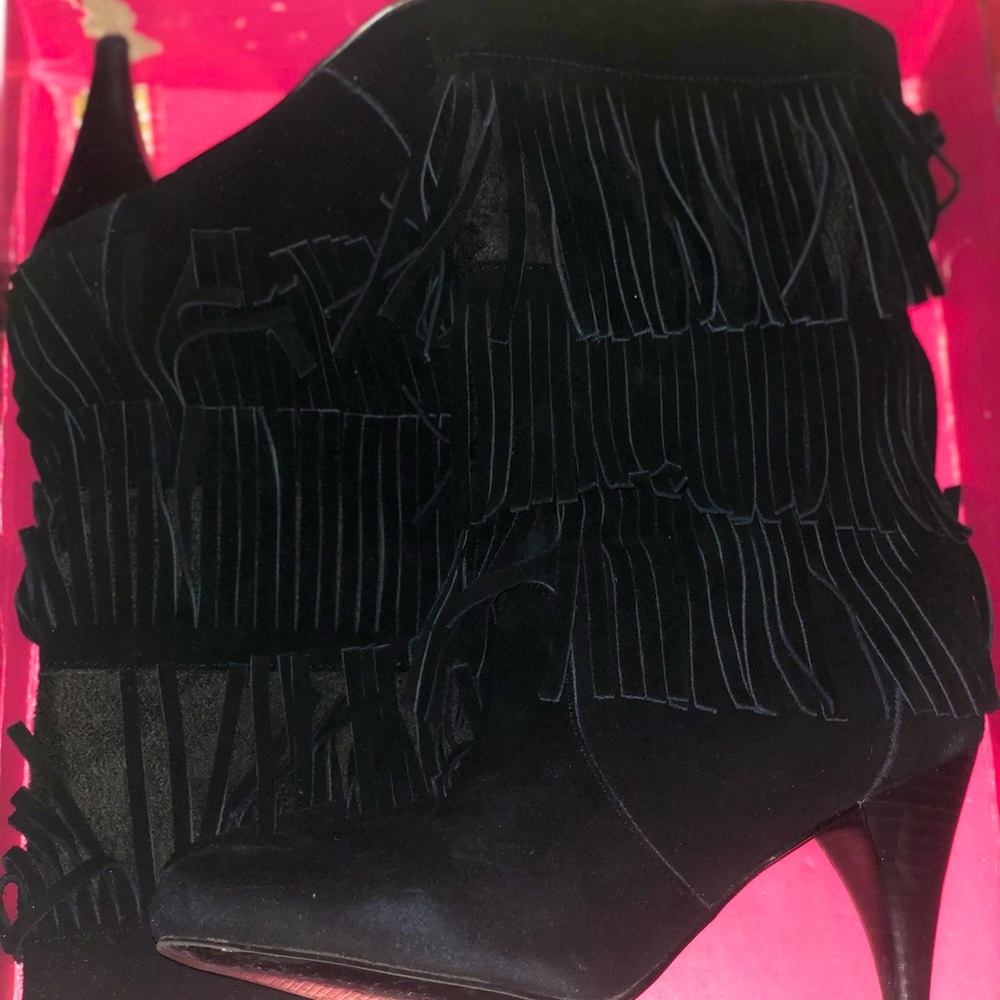 black fringe boots